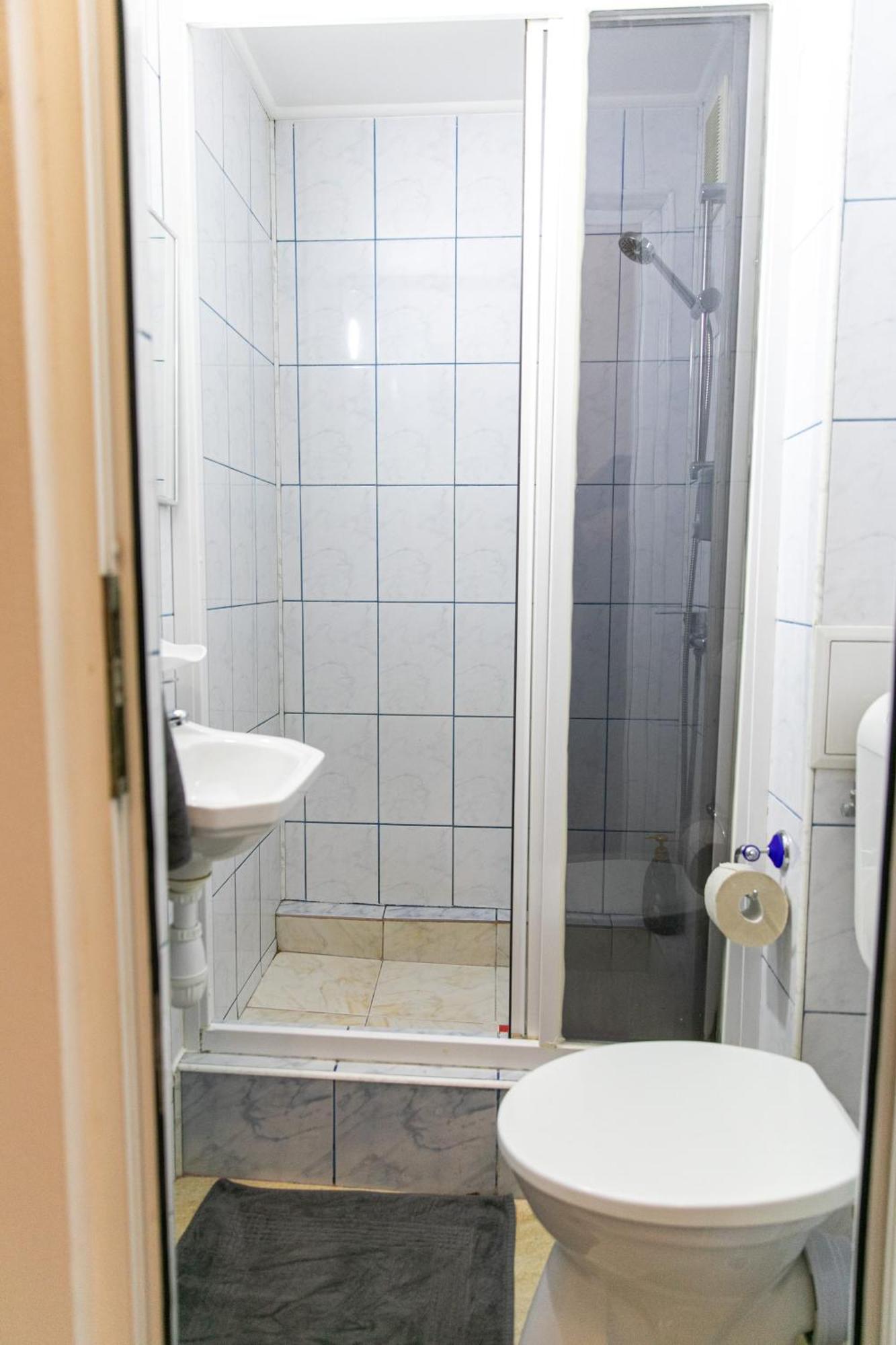 Color Studio Blv Elisabeta 23 Bucureşti Ngoại thất bức ảnh